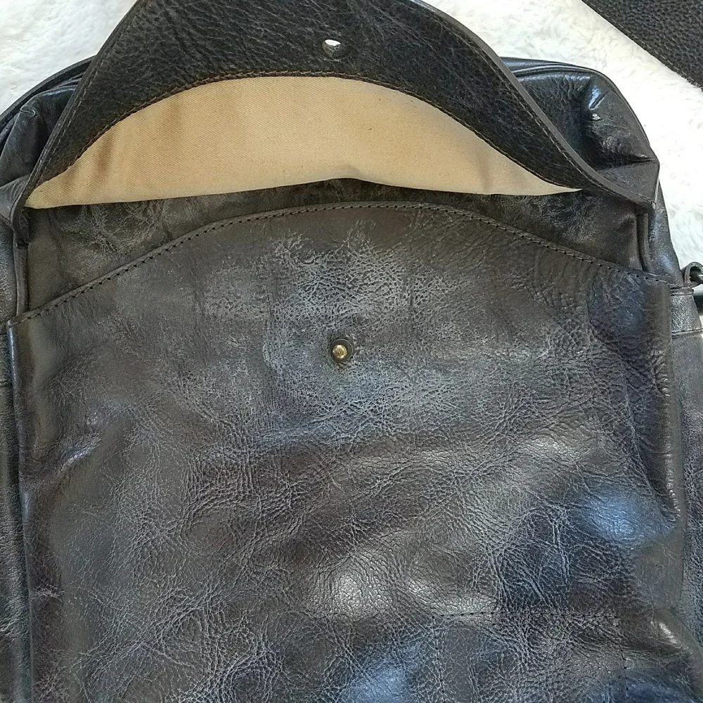 Banana Republic Vintage Leather Messenger Bag